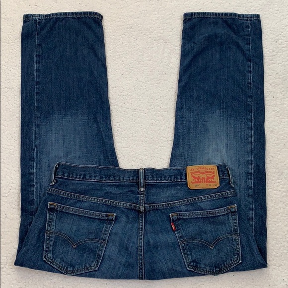 Levi's Other - Levi’s 569 Medium Wash Jeans  Size 34